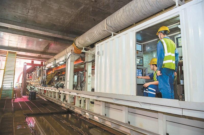 在现场|攻克亚洲第一难度！深圳地铁6号线盾构机始发