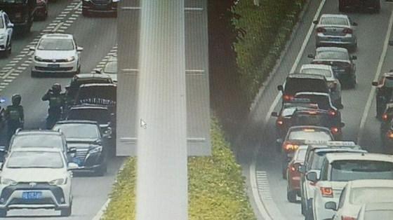 路况直播|出深车流高峰撞上周五晚高峰