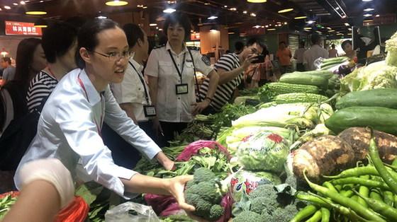 在现场丨农产品任你查启动 突查“农贸市场”