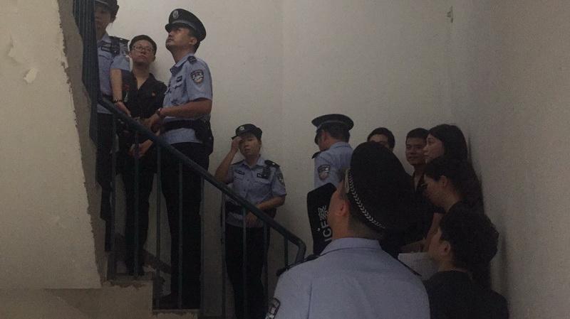 在现场|福田法院清场腾退行动第一弹