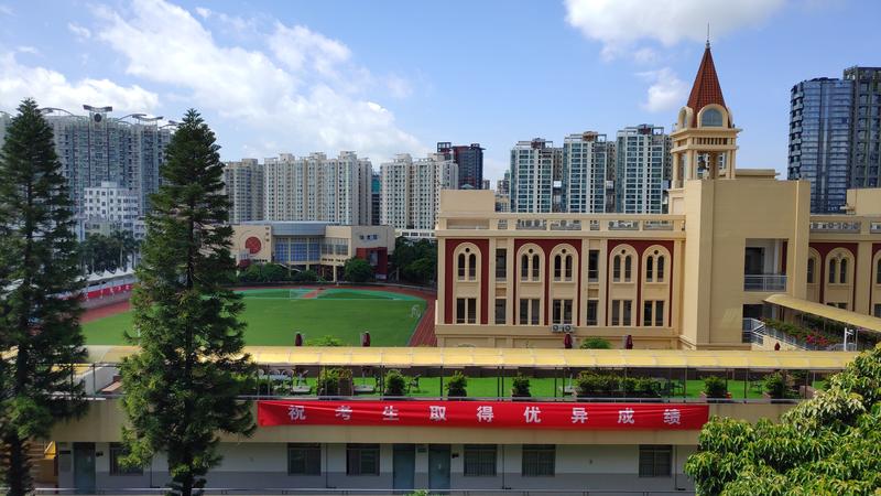 在现场|5.1万考生今天赴考 直击深圳高考第一天