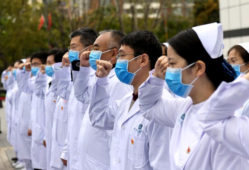 抗击疫情 基层行动|党建引领、精准施策，南山“授旗”南方科技大学医院落实“四集中”