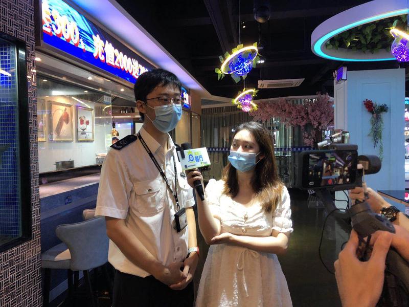 星期三查餐厅|海鲜、牛排进货来源不规范？光明区万合楼、蓝月光音乐餐吧被突查！