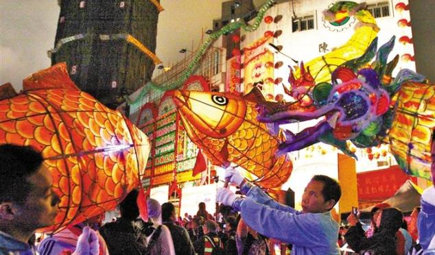 162项非遗展包容性 其中7项为国家级非遗项目,包括鱼灯舞等