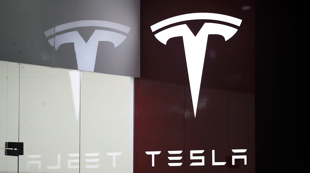 特斯拉被喷，冤也不冤