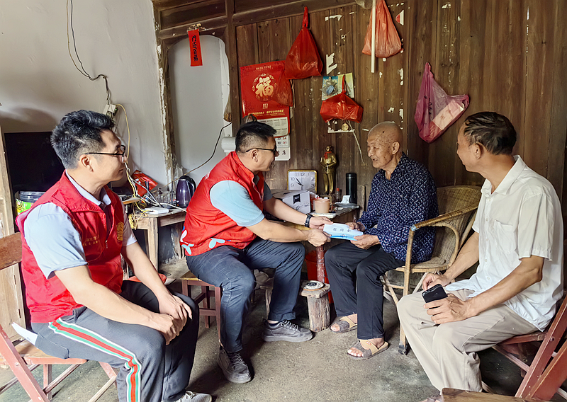 党建引领共谋发展，坪东社区与泊竹村开展结对共建活动