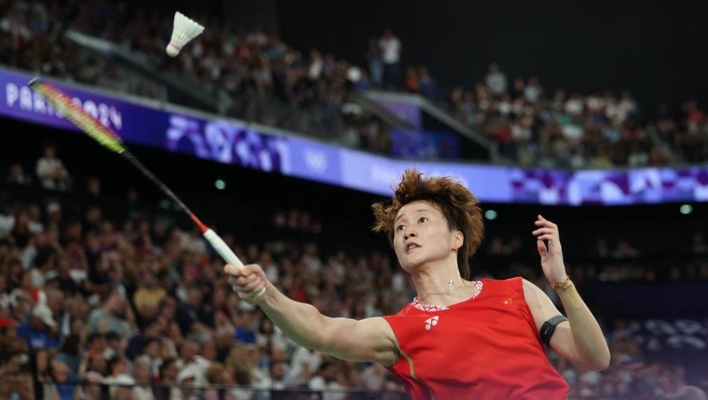 羽毛球综合：国羽八战全胜