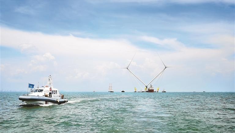 “明阳天成号”安全通过深中通道水域