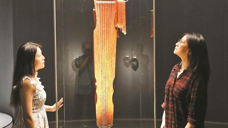 千年古琴来深展出