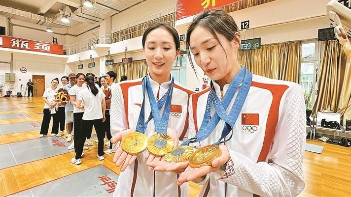 王柳懿王芊懿：想陪父母散步聊天，过一个慢节奏的假期