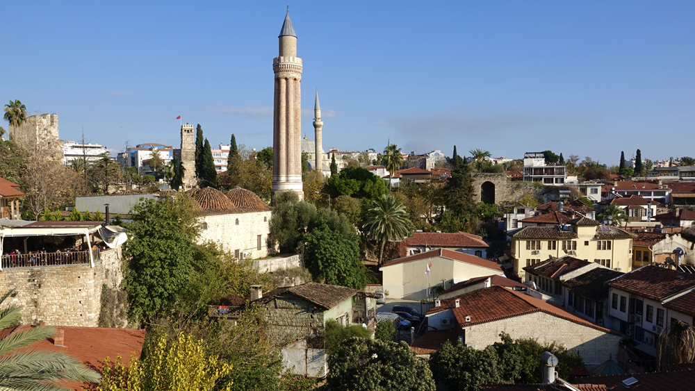 奇观天下|探访一座优雅的古城，感受地中海的安逸