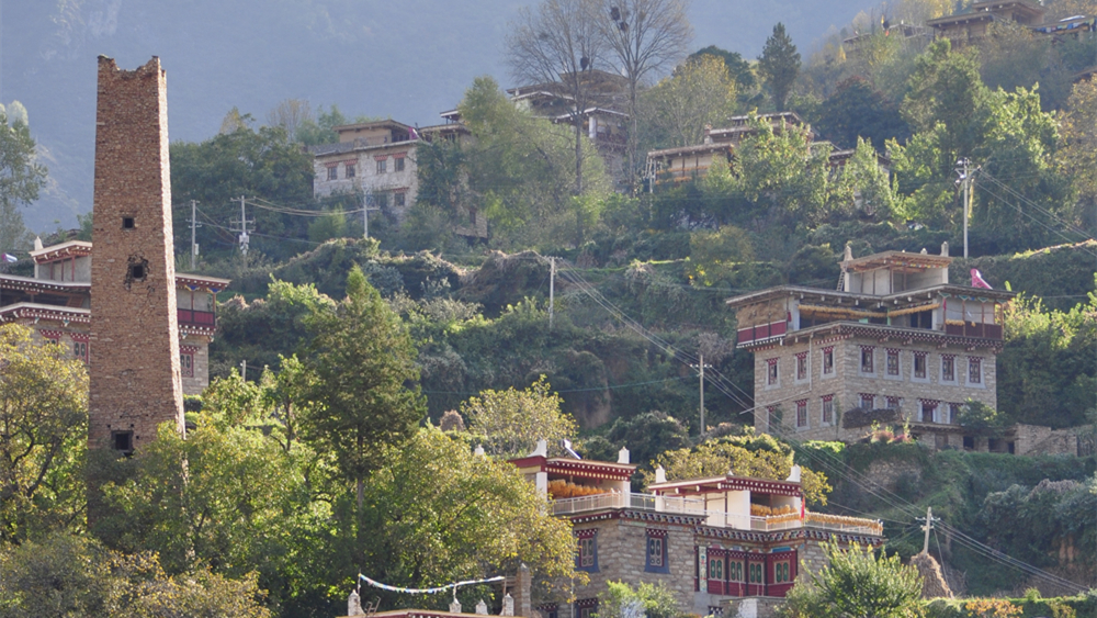 奇观天下|震不倒、攻不破，这里的古碉被誉为东方的“金字塔”